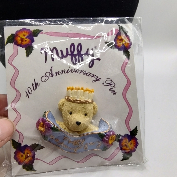 💥 3/$20 Two Muffy Vanderbear Pins. 10th Anniversary and  Club Exclusive! - Picture 6 of 8